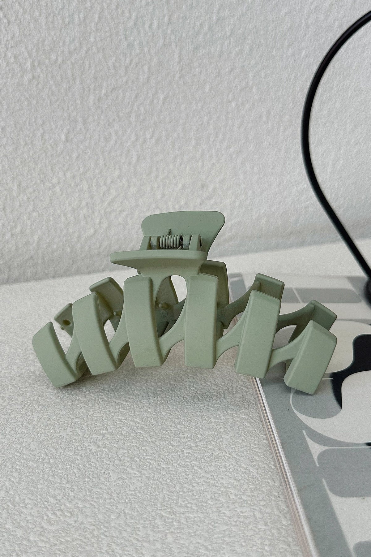 Issy Claw Clip - Sage