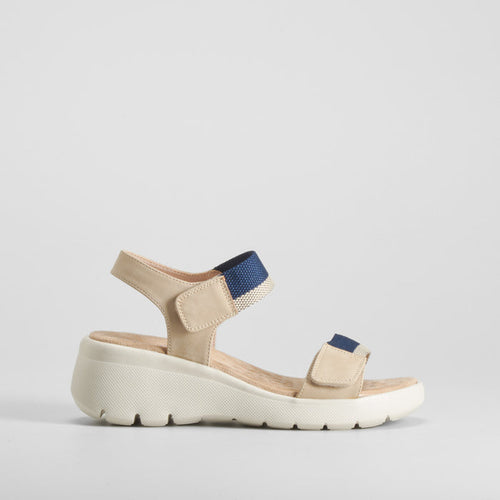 Sandalia cuña cinta bicolor azul COMFEET